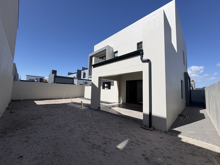 4 Bedroom Property for Sale in Sandown Western Cape